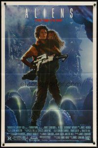 2c024 ALIENS 1sh '86 James Cameron, Signourney Weaver as Ripley, this time it's war!