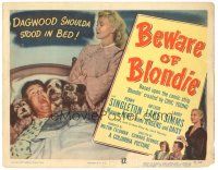 2k088 BEWARE OF BLONDIE TC '50 Penny Singleton, Arthur Lake as Dagwood Bumstead in bed with dogs!