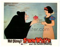 2k848 SNOW WHITE & THE SEVEN DWARFS LC R67 Disney, Snow White getting apple from witch!