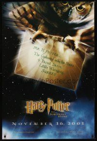 2m341 HARRY POTTER & THE PHILOSOPHER'S STONE teaser DS 1sh '01 Hedwig the owl carrying THE letter!