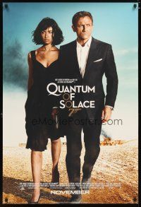 2m606 QUANTUM OF SOLACE int'l advance DS 1sh '08 Daniel Craig as James Bond + sexy Kurylenko!