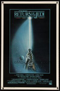 2m624 RETURN OF THE JEDI 1sh '83 George Lucas classic, great artwork of hands holding lightsaber!