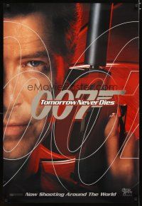 2m764 TOMORROW NEVER DIES foil title teaser DS 1sh '97 Pierce Brosnan as James Bond 007 w/gun!