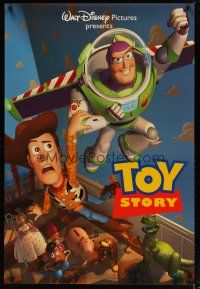 2m766 TOY STORY 1sh '95 Disney & Pixar cartoon, great image of Buzz & Woody flying!