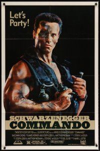 2t202 COMMANDO 1sh '85 cool image of Arnold Schwarzenegger in camo, let's party!