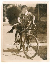 2x067 BESSIE LOVE 8x10.25 still '17 great super young close up getting off her bicycle!