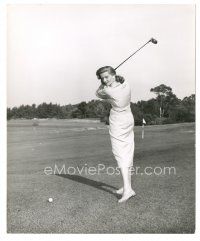 2x434 JANE RUSSELL 8.25x10 still '50s full-length on golf course about to swing her club!