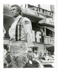 2x513 LE MANS 8x10 still '71 full-length close up of race car driver Steve McQueen holding helmet!