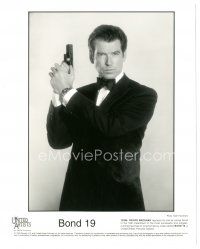 2x987 WORLD IS NOT ENOUGH 8x10 still '99 Pierce Brosnan as James Bond with gun, Bond 19!