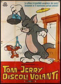 3c118 TOM & JERRY Italian 2p 1965 great cartoon image with guillotine & flying saucer!
