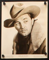 3d592 ROBERT MITCHUM 7 8x10 stills '40s-60s cool cowboy western, World War II and other images!