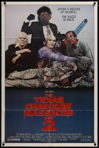 3h870 TEXAS CHAINSAW MASSACRE PART 2 family style 1sh '86 Tobe Hooper horror sequel, cast portrait!