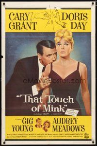 3h871 THAT TOUCH OF MINK 1sh '62 great close up art of Cary Grant & Doris Day!