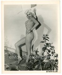 3k451 JAYNE MANSFIELD 8x10 still '50s sexy full-length c/u posing outside in polka dot swimsuit!