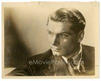 3k519 LAURENCE OLIVIER 8x10.25 still '30s cool head & shoulders close up of the leading man!