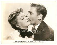 3k820 SISTERS 8x10.25 still '38 great close up of Errol Flynn kissing pretty Bette Davis!