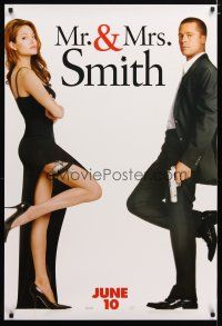 3p557 MR. & MRS. SMITH teaser 1sh '05 married assassins Brad Pitt & sexy Angelina Jolie!