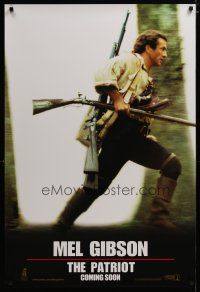 3p601 PATRIOT int'l teaser DS 1sh '00 huge close up image of Mel Gibson running w/guns!