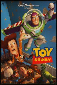3p791 TOY STORY DS 1sh '95 Disney & Pixar cartoon, great image of Buzz & Woody flying!