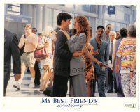 3y698 MY BEST FRIEND'S WEDDING LC '97 romantic close up of Julia Roberts & Dermot Mulroney!