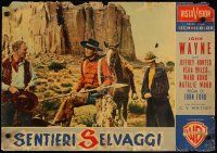4a337 SEARCHERS Italian photobusta '58 John Wayne & men in Monument Valley, John Ford!