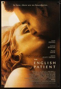 4b232 ENGLISH PATIENT 1sh '96 Ralph Fiennes & Kristin Scott Thomas kiss close-up!