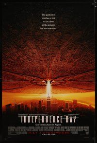 4b424 INDEPENDENCE DAY style C advance 1sh '96 great image of alien ship over New York City!