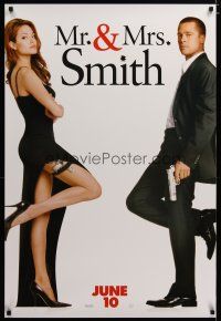 4b559 MR. & MRS. SMITH teaser 1sh '05 married assassins Brad Pitt & sexy Angelina Jolie!