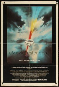 4d840 SUPERMAN 1sh '78 comic book hero Christopher Reeve, cool Bob Peak logo art!