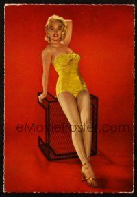 4p185 MARILYN MONROE German 4x6 postcard '60s in sexy skimpy yellow outfit over red background!