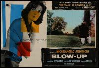 4r195 BLOW-UP Italian photobusta '67 topless Vanessa Redgrave, David Hemmings takes photo in park!