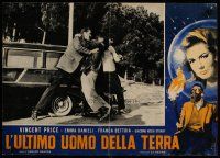 4r205 LAST MAN ON EARTH Italian photobusta '64 AIP, Vincent Price fighting the lifeless!
