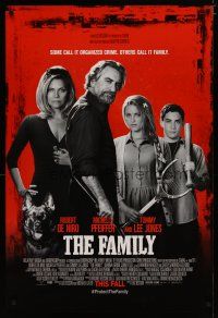 4s236 FAMILY advance DS 1sh '13 Robert De Niro, Michelle Pfeiffer & kids w/weapons!
