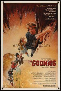 4s309 GOONIES 1sh '85 Josh Brolin, teen adventure classic, Drew Struzan art!