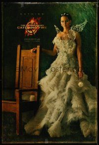 4s001 HUNGER GAMES: CATCHING FIRE teaser DS 1sh '13 Jennifer Lawrence in fancy dress as Katniss!