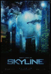 4s667 SKYLINE teaser DS 1sh '10 Eric Balfour saves the planet from alien invasion, cool image!