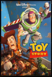 4s758 TOY STORY DS 1sh '95 Disney & Pixar cartoon, great image of Buzz & Woody flying!