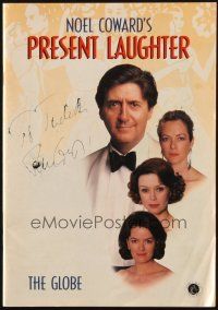 4t103 TOM CONTI signed English playbill '93 when he was in Noel Coward's Present Laughter!
