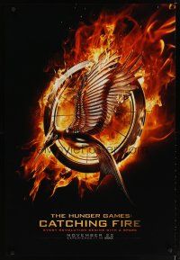 4z402 HUNGER GAMES: CATCHING FIRE teaser DS 1sh '13 every revolution begins with a spark!
