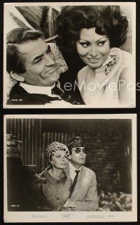 5d778 ARABESQUE 3 8x10 stills '66 Stanley Donen, Gregory Peck & sexy images of Sophia Loren!