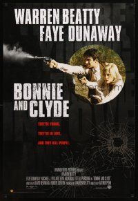 5f123 BONNIE & CLYDE video 1sh R08 notorious crime duo Warren Beatty & Faye Dunaway!