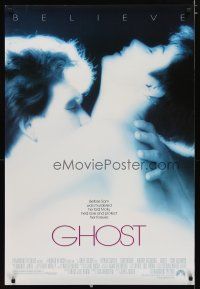 5f327 GHOST 1sh '90 classic Patrick Swayze & Demi Moore romantic close up!