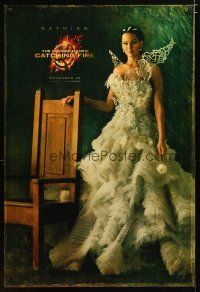5f400 HUNGER GAMES: CATCHING FIRE teaser DS 1sh '13 Jennifer Lawrence in fancy dress as Katniss!