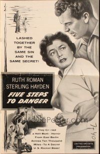 5g606 FIVE STEPS TO DANGER pressbook '57 Sterling Hayden & Ruth Roman lashed together by same sin!