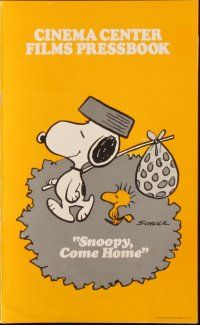 5g900 SNOOPY COME HOME pressbook '72 Peanuts, Charlie Brown, Schulz art of Snoopy & Woodstock!