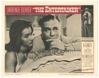 5j478 ENTERTAINER LC #4 '60 Shirley Anne Field attempts to comfort aging Laurence Olivier!