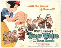 5j253 SNOW WHITE & THE SEVEN DWARFS TC R67 Disney, Snow White leaning over to kiss Dopey!