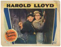 5j969 WELCOME DANGER LC '29 wacky c/u of scared Noah Young clutching Harold Lloyd holding rope!