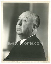 5k140 ALFRED HITCHCOCK 8x10.25 still '63 semi-profile of the legendary director from The Birds!