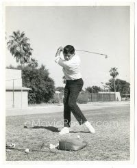 5k195 BIG MOUTH candid 8.25x10 still '67 Jerry Lewis practices his golf swing waiting to film!
